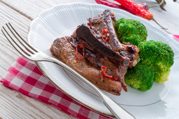 grilled ones rib with broccoli