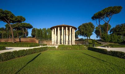 Fototapeta na wymiar Świątynia Herkulesa w Rzymie. Włochy.