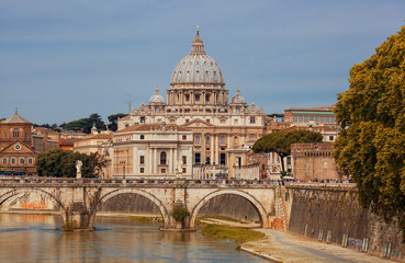 Fototapeta premium St. Peter's Basilica in Rome, Italy