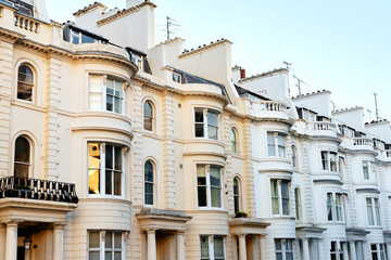Fototapeta na wymiar Budynki w dzielnicy Paddington - Londyn