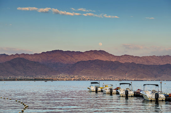 Central beach of Eilat and view on the gulf of Aqaba