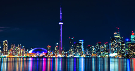 Fototapeta na wymiar Toronto Skyline w nocy