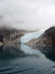 Gletscher, der in den Prinz-Christian-Sund rutscht, Grönland