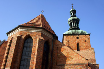 Fototapeta na wymiar gothic parish church in Gniezno, Poland