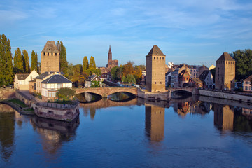Strasbourg, Frankreich, Elsass, Kanal,  Petite France, - obrazy, fototapety, plakaty