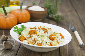 Risotto with chicken, pumpkin and leek