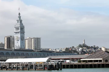 Fotobehang The Ferry Terminal at Pier 1 in San Francisco © dschreiber29