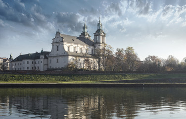 Obraz premium Kościół św. Michała Archanioła na skałce w Krakowie