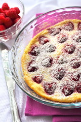 Flaugnarde with raspberries