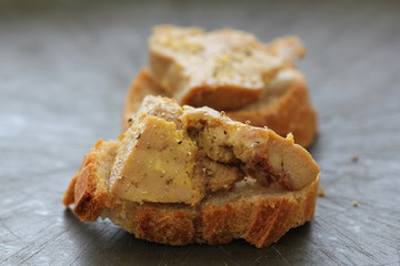 Toasts de foie gras