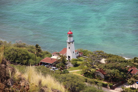 Leuchtturm am Rande des Diamond Head auf Oahu (Hawaii, USA)