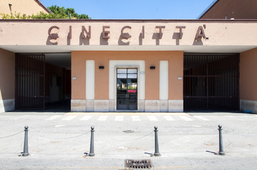 Naklejka premium Cinecittà studios, Rzym - Włochy