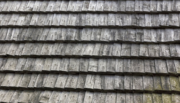 Wooden roof tiles