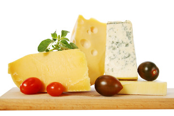 cheese with oregano and tomato