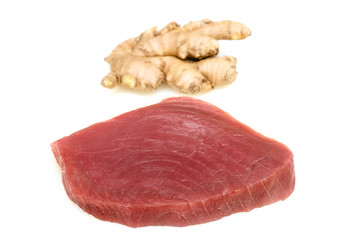 Thunfisch roh mit Ingwer