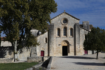 Fototapeta premium Silvacane Abbey, La Roque d’Antheron, luberon, Provence, France
