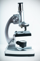 Microscope