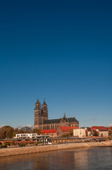 Fototapeta premium Cathedral of Magdeburg at river Elbe, Germany