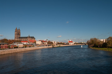 Fototapeta premium Cathedral of Magdeburg at river Elbe, Germany