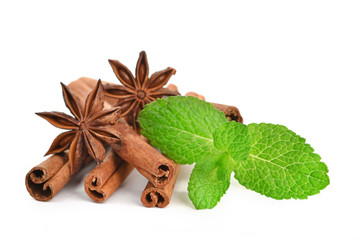 Sticks of cinnamon with mint and anise