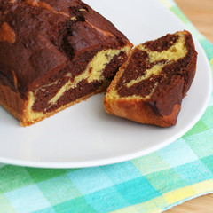 torta marmorizzata al cioccolato