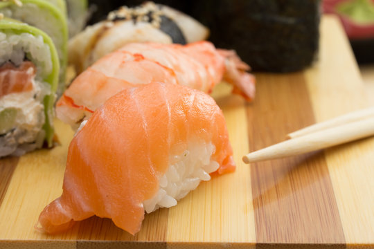 salmon sushi nigiri