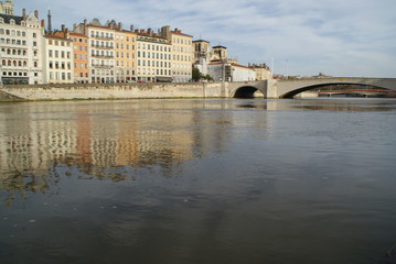 Fototapeta premium Vues de Lyon entre Rhône et Saône.