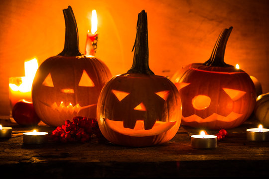 Halloween pumpkin lanterns dark light angry face fall