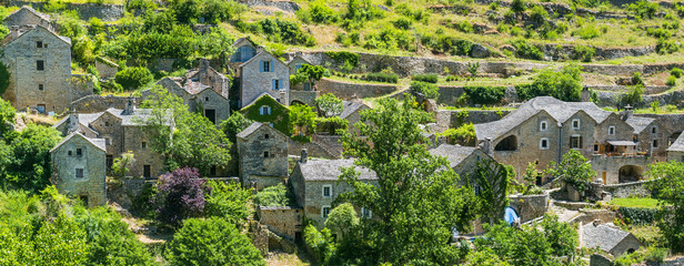 Obraz premium Gorges du Tarn, village