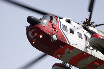 Rescue helicopter towards a rescue