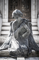scary cemetery statue