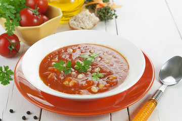 Tomato soup with white beans