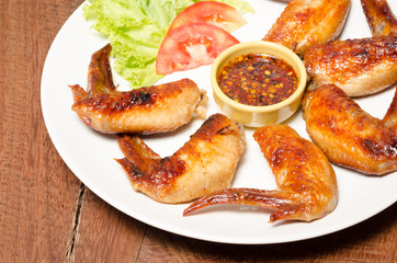 grill chicken wings close up