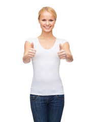 woman showing thumbs up