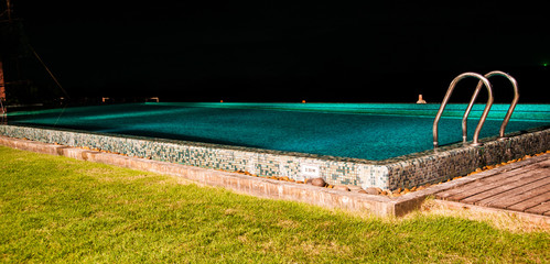 stair in to the pool