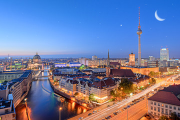Berlin - Mond - Himmel - Sterne