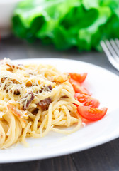 Spaghetti with bacon and cheese