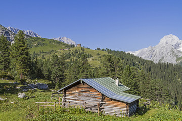 Heuhütte im Werdenfels