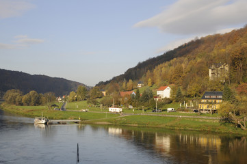 Fototapeta na wymiar Halbestadt bei Königstein, Elbe
