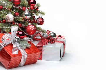 Decorated Christmas tree and gifts