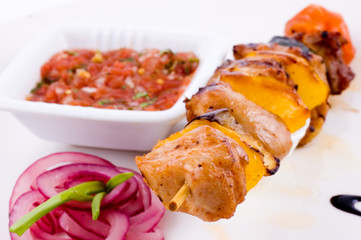 shish kebab onions sauce