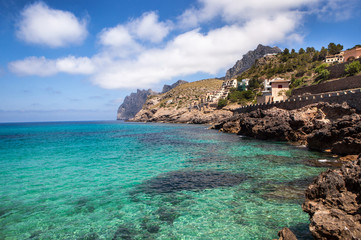 Fototapeta na wymiar Mediterranean sea and rocky coast of Spain Mallorca island