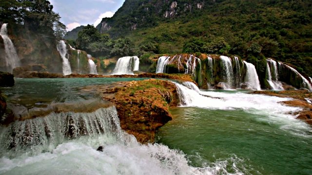 Ban Gioc - Detian waterfall in Vietnam