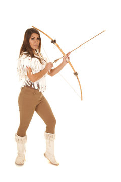 woman bow and arrow hold