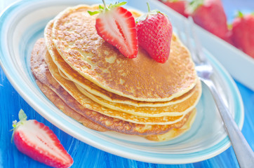 pancakes with strawberry