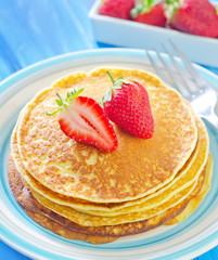 pancakes with strawberry