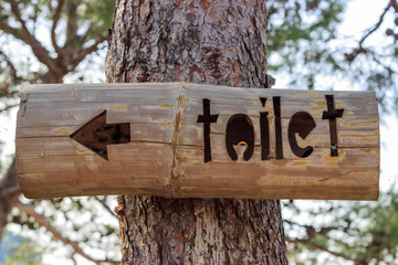 toilet sign