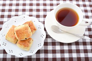 スコーンとコーヒー