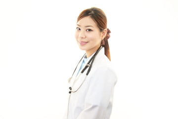 笑顔の女医