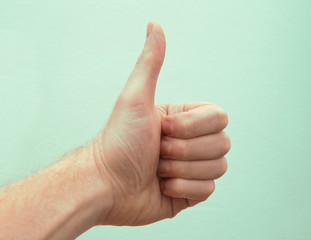 Ok_Daumen_hoch_Thumps up